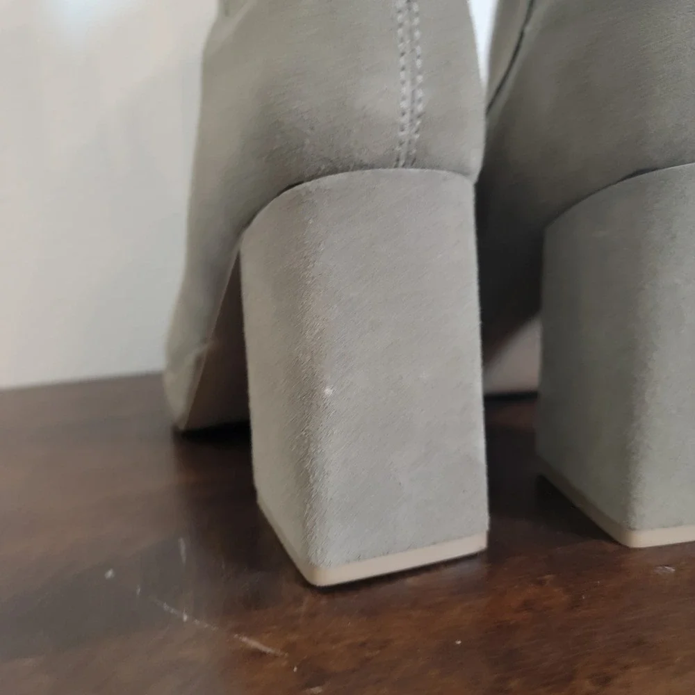 Blondo Rozalie Square Toe Block Heel Leather Suede Ankle Zip Boot 9.5 Waterproof